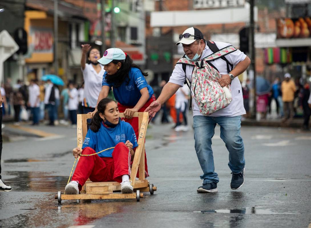 Diferentes generaciones de colombianos crecimos en medio de rondas, juegos infantiles tradicionales y pasatiempos que marcaron nuestra época de niñez. Foto : Camilo Suárez.