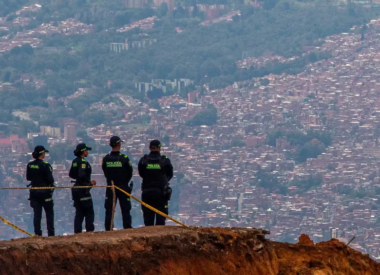 La Corte recordó su jurisprudencia y la del Consejo de Estado sobre la responsabilidad del Estado por daños causados a la ciudadanía durante enfrentamientos armados entre la Fuerza Pública y grupos delincuenciales. FOTO DE REFERENCIA - JULIO CÉSAR HERRERA - EL COLOMBIANO