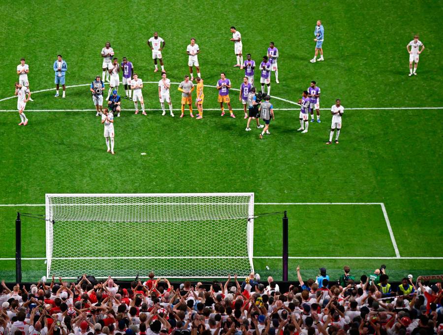 Los futbolistas ingleses recibieron el respaldo masivo por parte de sus aficionados durante todo el Mundial. Foto: tomada del x de @England