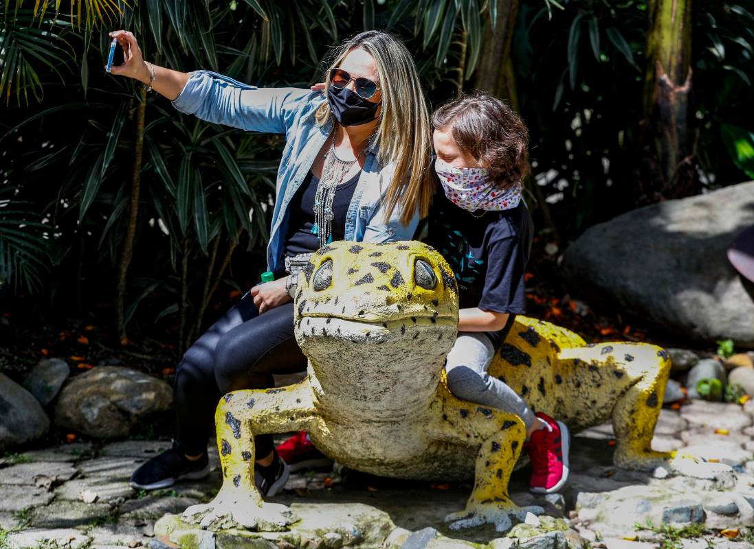 No se podrá ingresar si el usuario presenta fiebre o gripa o si porta inadecuadamente el respectivo tapabocas, con el que debe cubrirse tanto la boca como la nariz. Foto : Manuel Saldarriaga