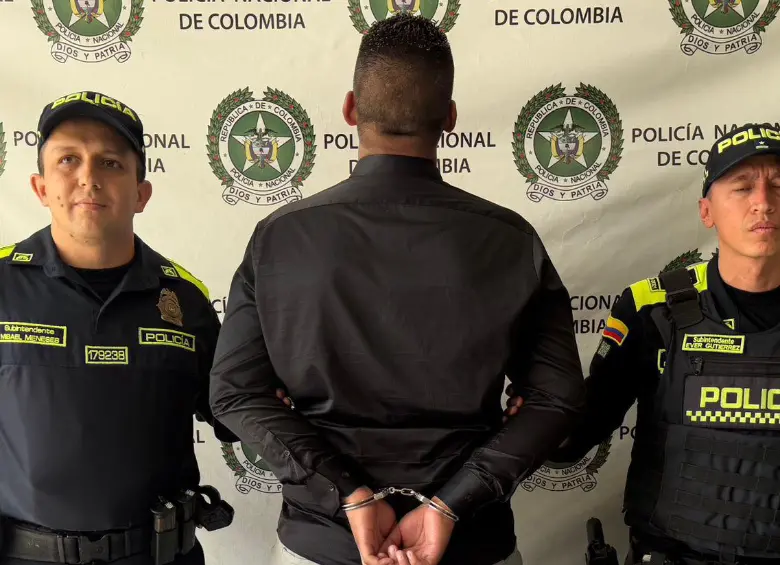 El veedor tras su detención por la Policía de Itagüí. FOTO: Cortesía.