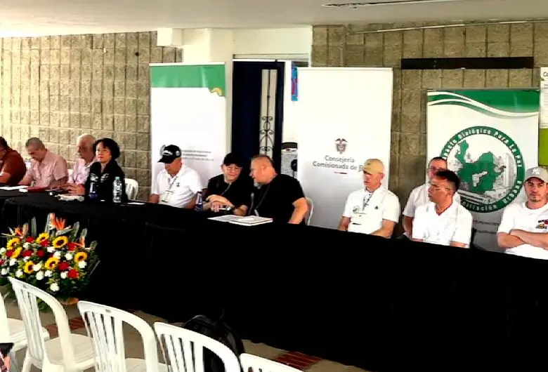 A la rueda de prensa asistieron los voceros de las bandas presos en la cárcel de Itagüí. FOTO: IMAGEN TOMADA DE VIDEO