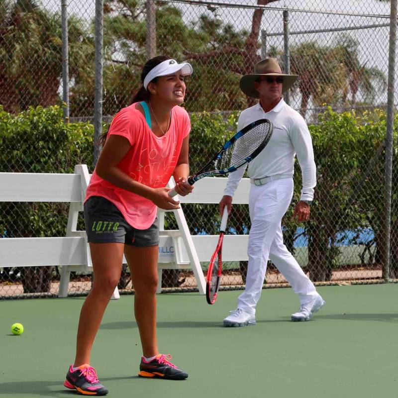 Gabe Jaramillo, en un entrenamiento con Camila Osorio en Estados Unidos. FOTO cortesía 