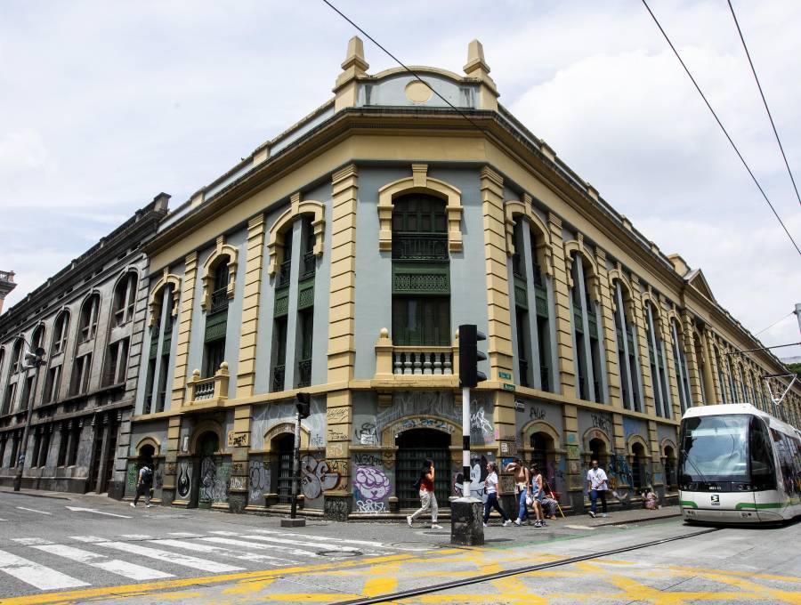 El paraninfo, declarado Monumento Nacional en 1982, no solo fue el primer hogar del Alma Máter antioqueña, también es testigo vivo de la transformación académica, cultural y social del país. Foto: Julio César Herrera Echeverri.