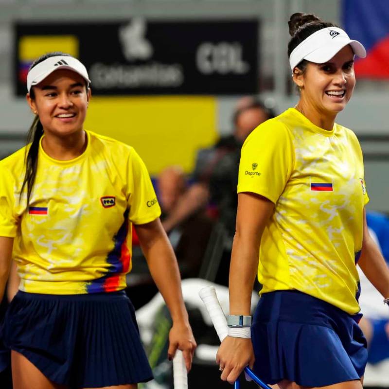 Camila Reyes y María Paulina Pérez, integrantes de la dupla colombiana que está en la Billie Jean King Cup en Croacia. FOTO: Cortesía Fedecoltenis