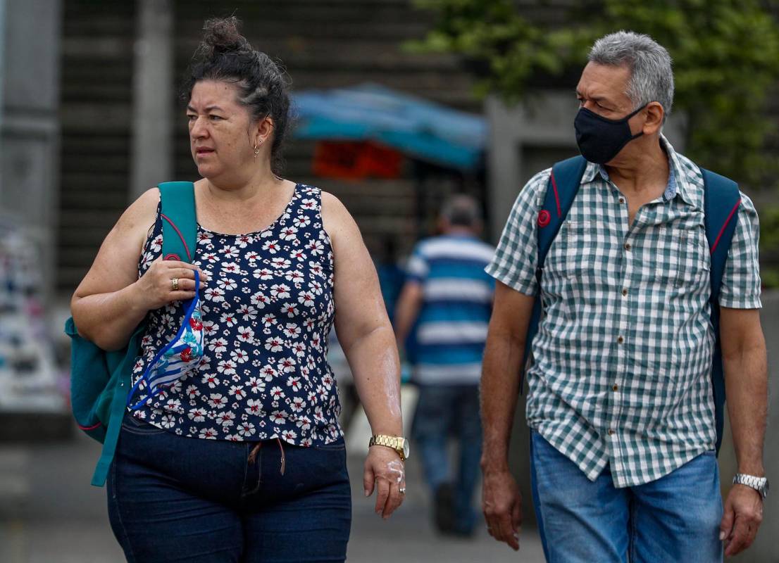 Las recomendaciones ante la actual emergencia sanitaria por covid-19 es utilizar de forma responsable el tapabocas. Foto: Manuel Saldarriaga Quintero.