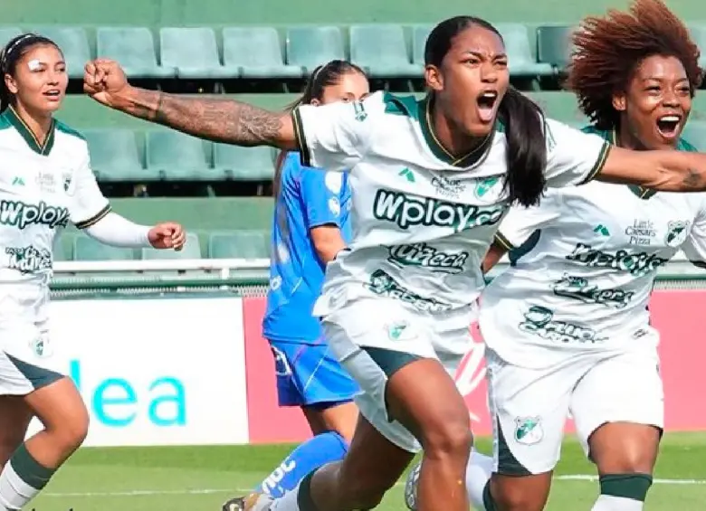 Cali selló su clasificación a cuartos de final tras vencer 2-0 a la Universidad de Chile con goles de Melanin Tatiana Aponzá y Kelly Ibargüen. FOTO X-CALI