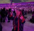 La historia de la “Abuela Army” terminó convirtiéndose también en una celebración de su propia relación con la música y con una comunidad que encontró años después de lo que habitualmente se considera la edad de descubrir nuevas pasiones. FOTO: Tomada de IG.