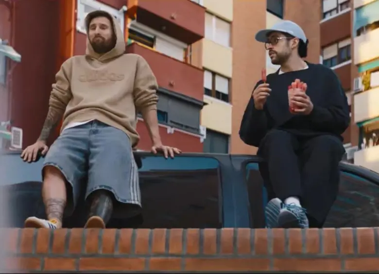 Comercial de Adidas donde aparecen Messi y Bad Bunny.