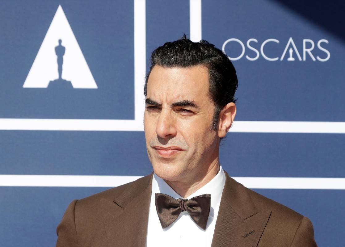 Sacha Baron Cohen a su llegada en otro de los escenarios. FOTO EFE