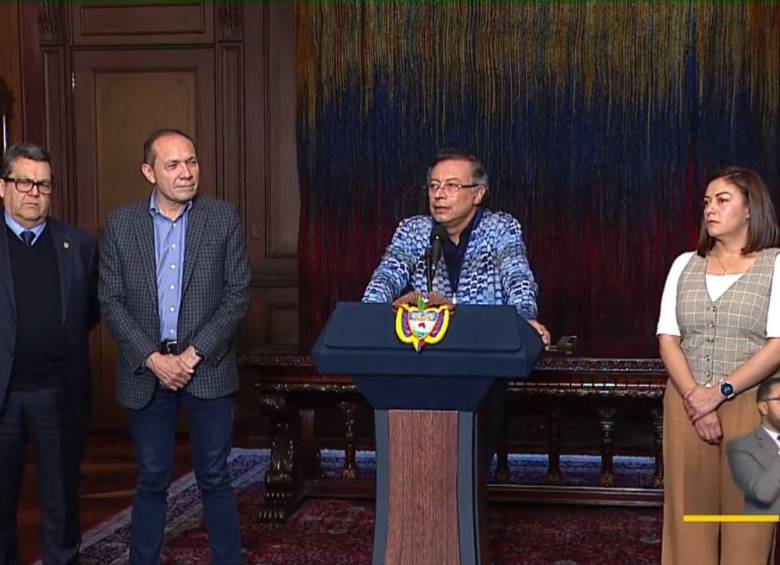 Según anunció Presidencia, se incluirán las 12 preguntas iniciales sobre la reforma laboral, es decir, el Gobierno se baja de las cuatro adicionales sobre salud, que también fueron criticadas por expertos. FOTO: Captura de video