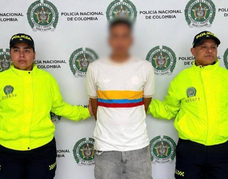 El detenido se aprovechó de la confianza que tenía con una de las menores de edad para convencerla, junto a otra compañera de 12 años, de no ingresar a clases y llevarlas hasta su residencia. Foto: Cortesía