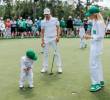 Camilo junto a su esposa María Ochoa y su hijo Mateo en el campo de golf, donde el pequeño ya empezó a mostrar interés por este deporte. Foto: Cortesía