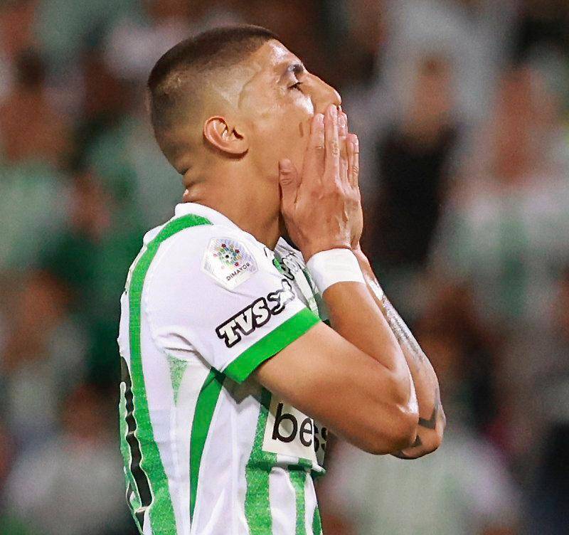 El argentino Juan Bauzá es de los extranjeros que menos minutos ha disputado este semestre con Nacional. FOTO Manuel Saldarriaga