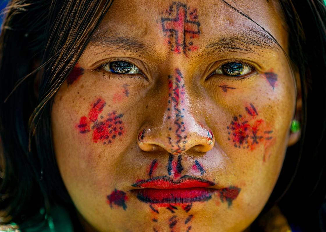 Consideran los lugares en los que habitan, como un territorio ancestral y sagrado para sus familias. Foto: Manuel Saldarriaga Quintero.
