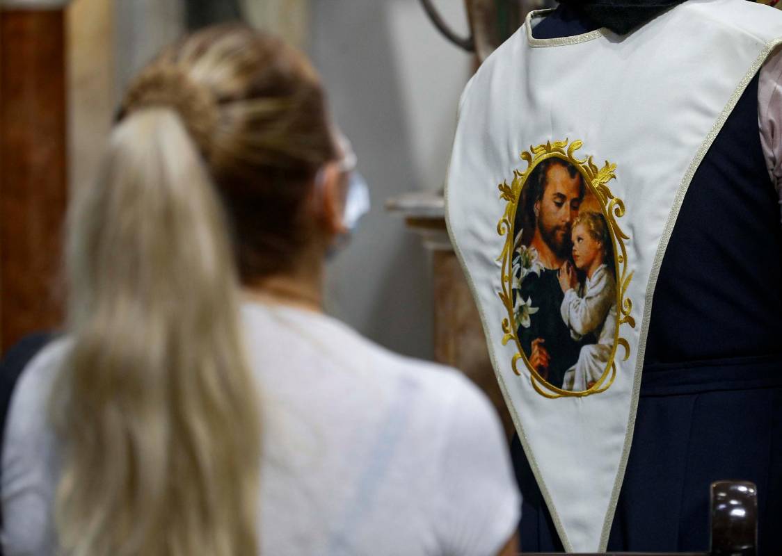 La fe y la esperanza son virtudes del cristianismo que la iglesia Católica aconseja fortalecer. La esperanza es la confianza de que algo bueno va a pasar. Foto: Manuel Saldarriaga Quintero.