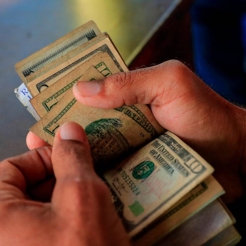 La inflación en Estados Unidos y el conflicto en Medio Oriente sacuden a la moneda estadounidense. FOTO: Archivo EL COLOMBIANO