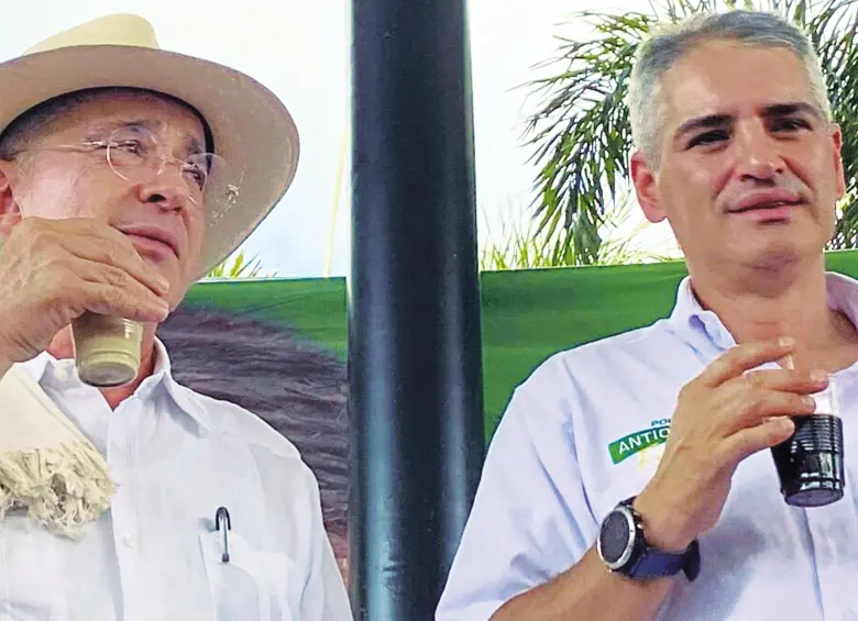 Fuentes cercanas al partido Centro Democrático hablan de marcadas diferencias entre Uribe y Rendón. FOTO redes sociales