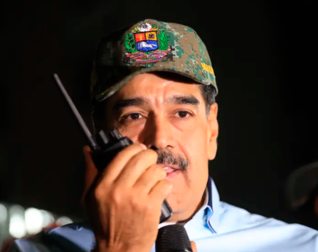 Aunque públicamente parece no preocuparle las presiones de Trump, Maduro estaría tomando medidas para protegerse ante lo que pueda sucederle en las próximas semanas. FOTO: Xinhua