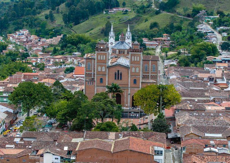 Estas restricciones regirán en municipios turísticos de Antioquia en Semana Santa