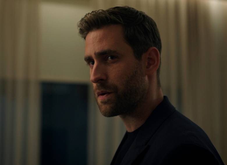 Oliver Jackson-Cohen en Surface, una serie de Apple TV+. FOTO Cortesía