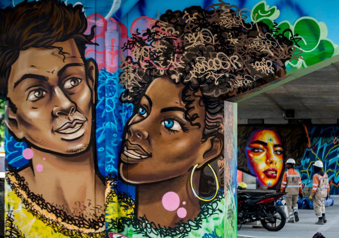  En total, cuatro columnas del puente elevado fueron intervenidas para fomentar el arte en la ciudad. Fotos Julio César Herrera.