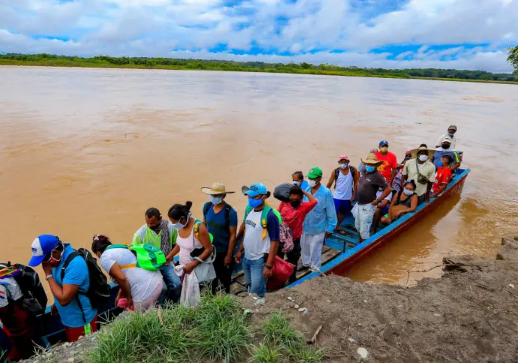 Desplazamiento forzado. Foto: Archivo-Jaime Pérez Munévar