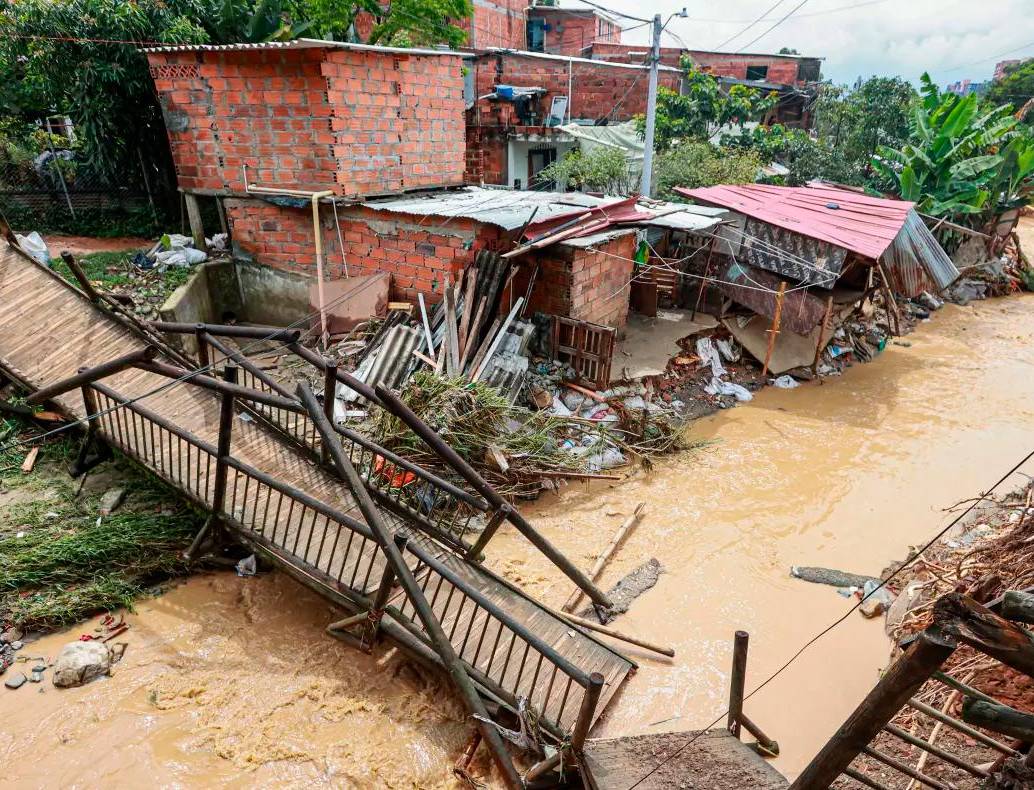 La emergencia reciente más calamitosa ocurrió a finales de abril de 2025, cuando un represamiento de la quebrada Altavista ocasionó dos muertes y fuertes destrozos. FOTO: MANUEL SALDARRIAGA
