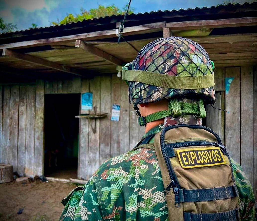 Las víctimas estaban en desarrollo de una acción ofensiva contra las disidencias de las Farc en Guaviare, cuando se produjo la tragedia. FOTO: CORTESÍA DE @FuerzasMilCol.
