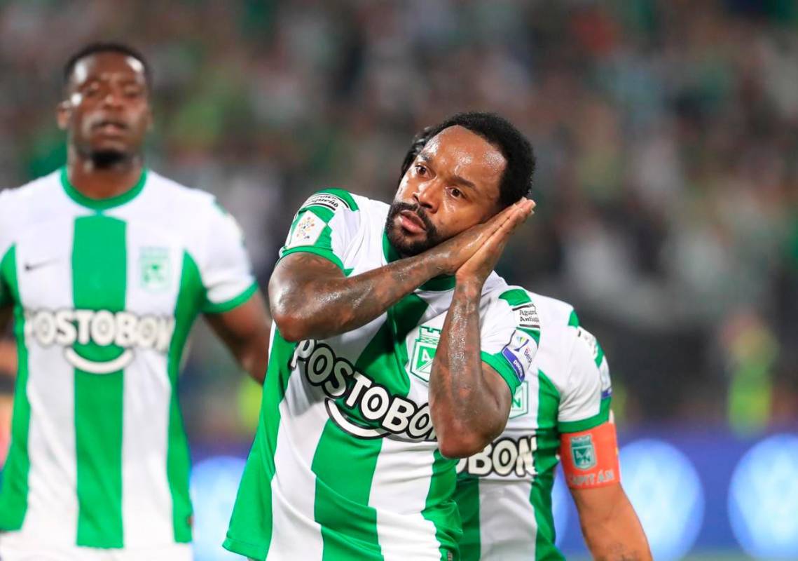Atlético Nacional salvó un punto gracias al potente remate de Dorlan Pabón que venció a Andrés Mosquera. Foto: Camilo Suarez