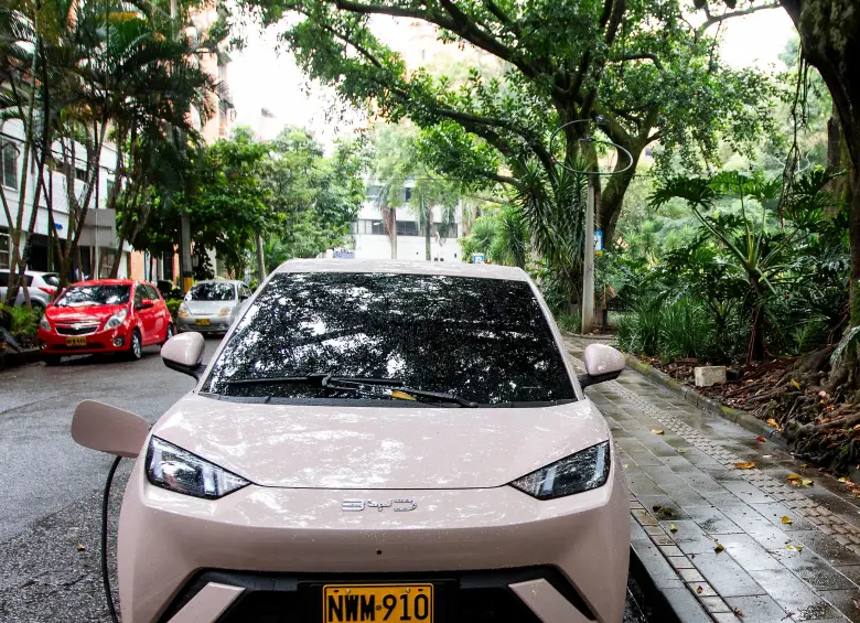 Durante febrero la venta de vehículos de la marca BYD creció 71,4% en Antioquia. FOTO Julio César Herrera