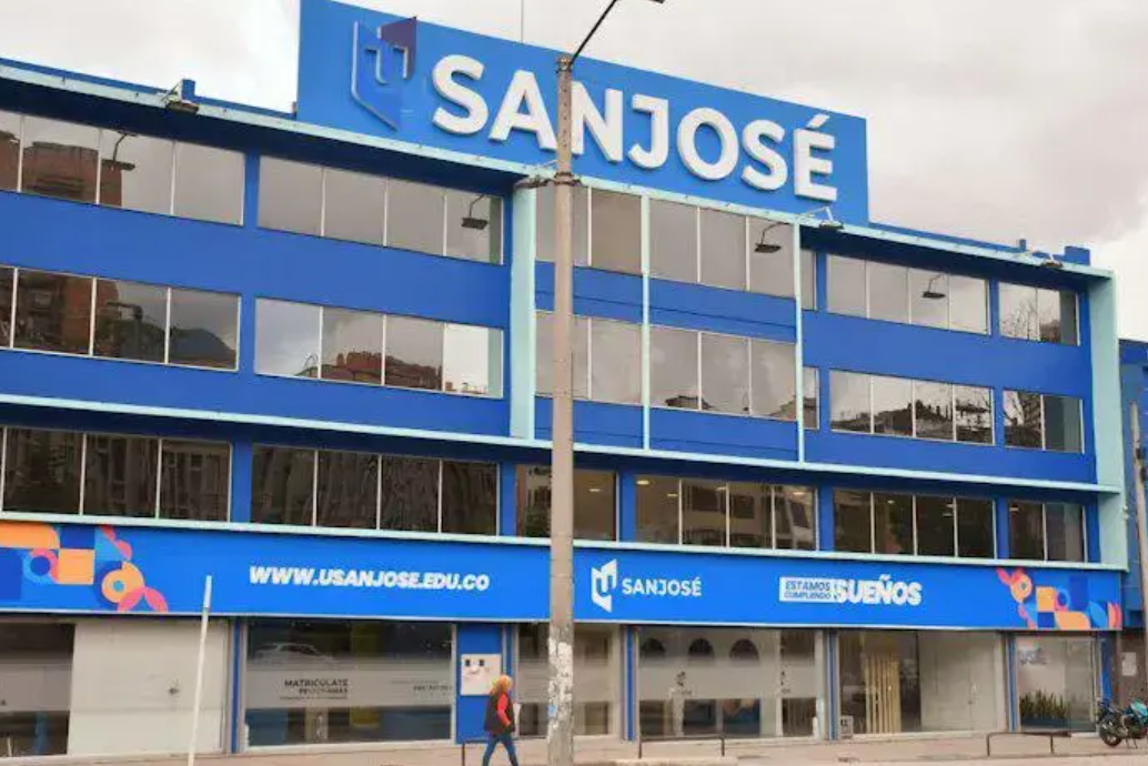 La Fundación Universitaria San José mantiene bajo cuestionamientos por la presunta expedición irregular de títulos. Foto: Colprensa