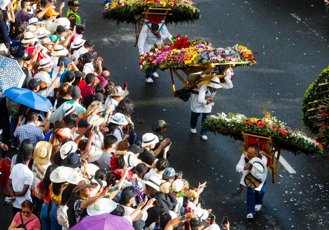 Los Silleteros se reencontraron con los aplausos del público en las calles de Medellín. Foto: MANUEL SALDARRIAGA QUINTERO. Foto: MANUEL SALDARRIAGA QUINTERO.