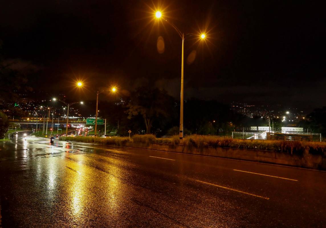 La medida se aplica con el objetivo de reducir el contagio de covid. Foto: Manuel Saldarriaga Quintero.