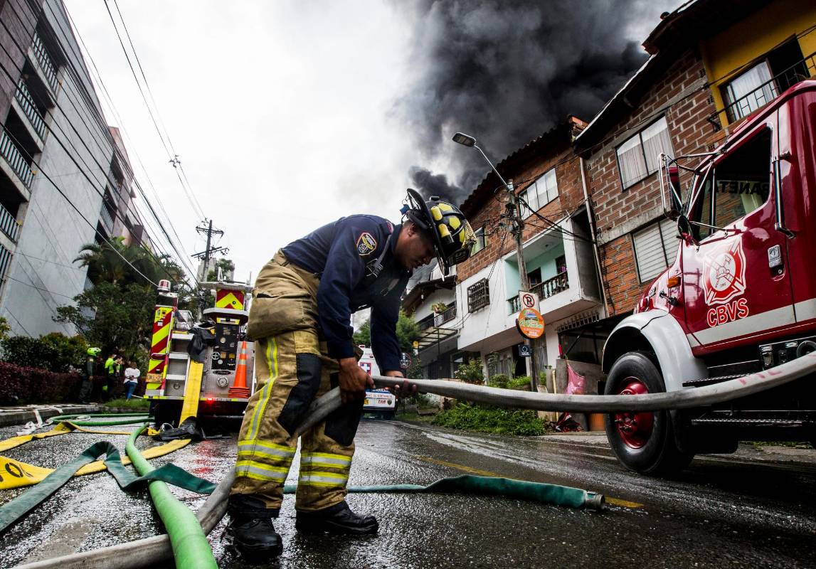 Los habitantes del barrio El Chinguí, de Envigado, señalaron que han pedido en múltiples oportunidades el traslado de la empresa. Foto: Julio César Herrera