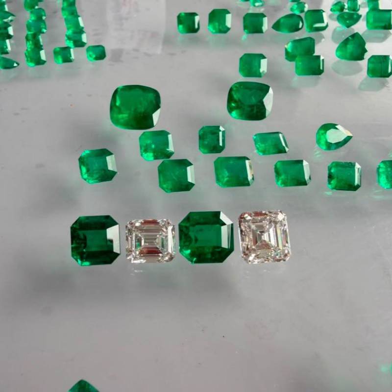 Colombia produce cerca del 55 % de las esmeraldas del mundo, una piedra preciosa reconocida por su color, escasez y origen, características que impulsan su demanda en la alta joyería. FOTO: Aria Gems.