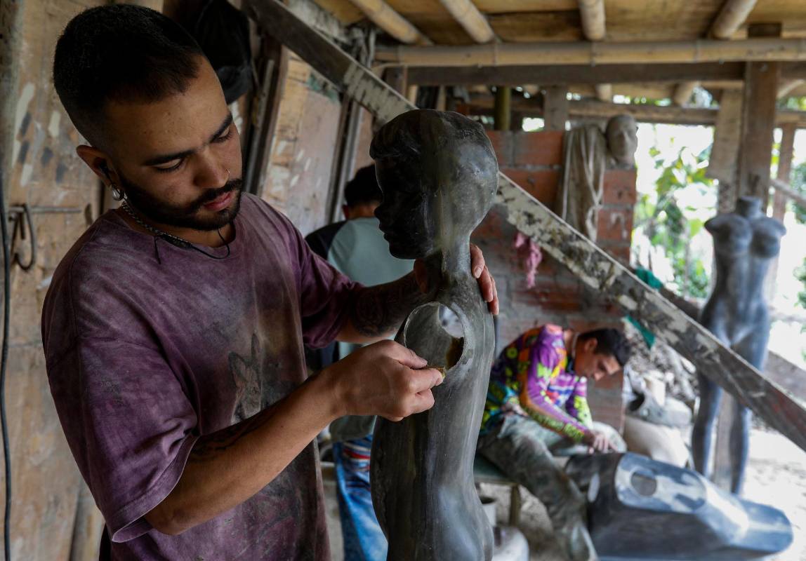 El trabajar en familia hace que el grupo familiar sea mas unido dice don Gabriel. Foto: Manuel Saldarriaga Quintero.