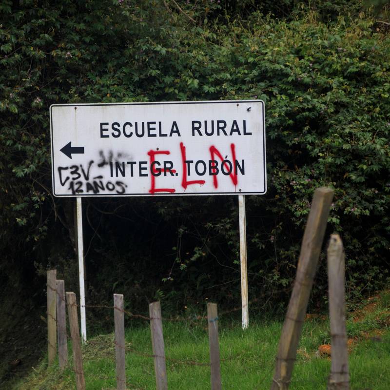 La presencia de los grupos criminales es la principal causante del confinamiento de las comunidades en Colombia. FOTO: ANDRÉS CAMILO SUÁREZ ECHEVERRY.