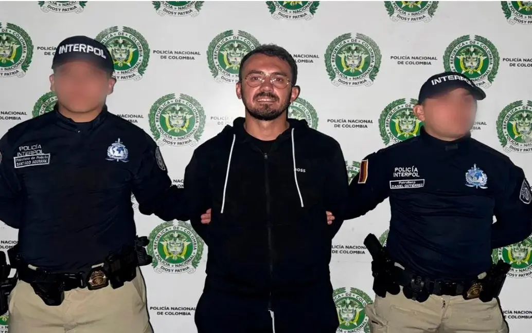 Arian Lluka, oriundo de Kosovo, estuvo en cuatro ciudades colombianas con una identidad falsa de Serbia. FOTO: CORTESÍA DE LA POLICÍA.