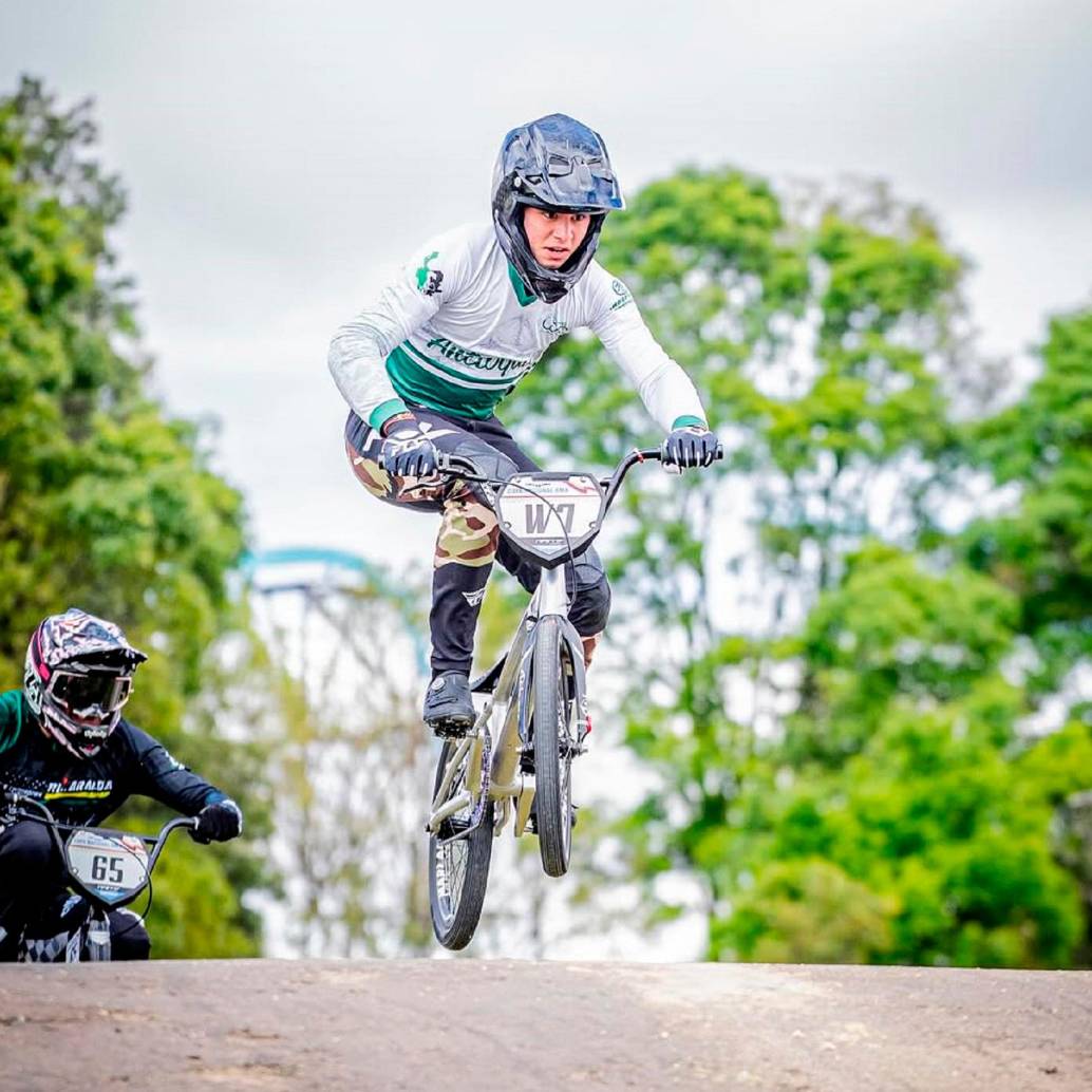 Juan José Velásquez se confirmó en Bogotá como el mejor bicicrosista de Colombia en la actualidad. FOTO INSTAGRAM VELÁSQUEZ