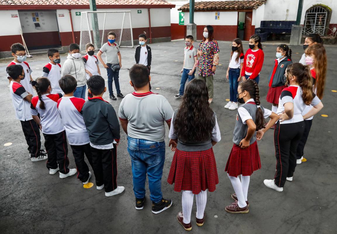 Según expertos en educación, la presencialidad significará recuperar lo perdido: relacionamiento, hábitos de estudio y valoración de los niveles de aprendizaje. FOTO MANUEL SALDARRIAGA