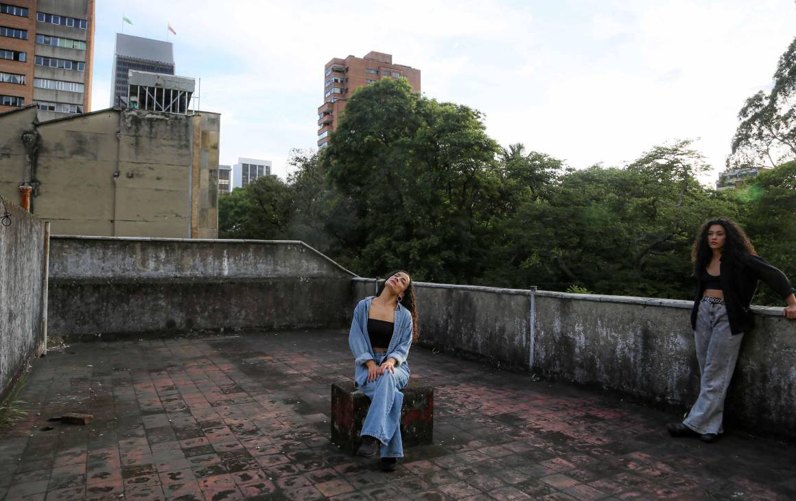 Foto: Pablo Andrés Monsalve Mesa. Videodanza Penumbras (2024).