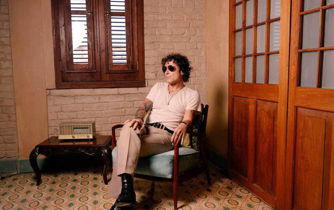 Enrique Bunbury presentó su disco Cuentas pendientes. FOTO Cortesía Jose Girl
