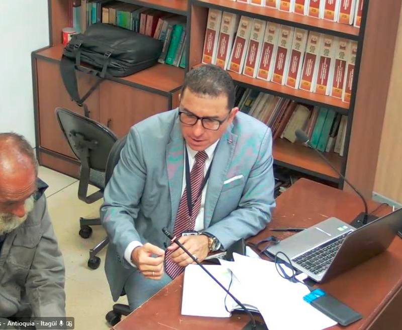 William de Jesús Cadavid, de 67 años, es procesado por el homicidio de Esteban Yepes Palacios, de 19 años, en hechos ocurridos el pasado lunes en Itagüí. FOTO: Captura de video