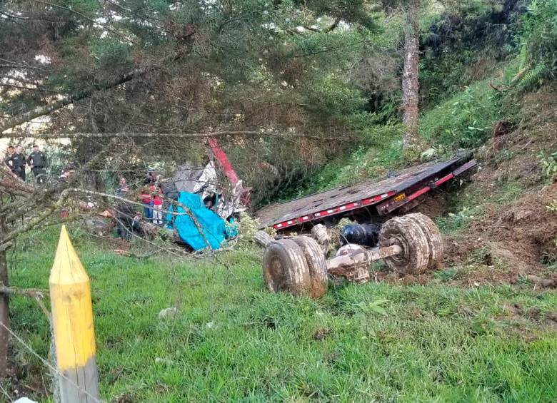 El incidente en el Oriente antioqueño, dejó una persona muerta y otra lesionada. FOTO: CORTESÍA DENUNCIAS ANTIOQUIA