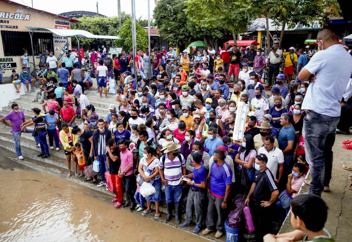 De acuerdo con el más reciente informe de Migración Colombia, en Arauquita permanecen las personas distribuidas en 19 albergues, de los cuales 3.000 son venezolanos. FOTO: JULIO CÉSAR HERRERA.