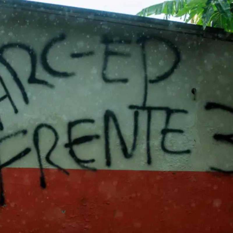 Grafiti intimidatorio de las disidencias de las Farc en el Norte antioqueño. FOTO Camilo Suárez. 