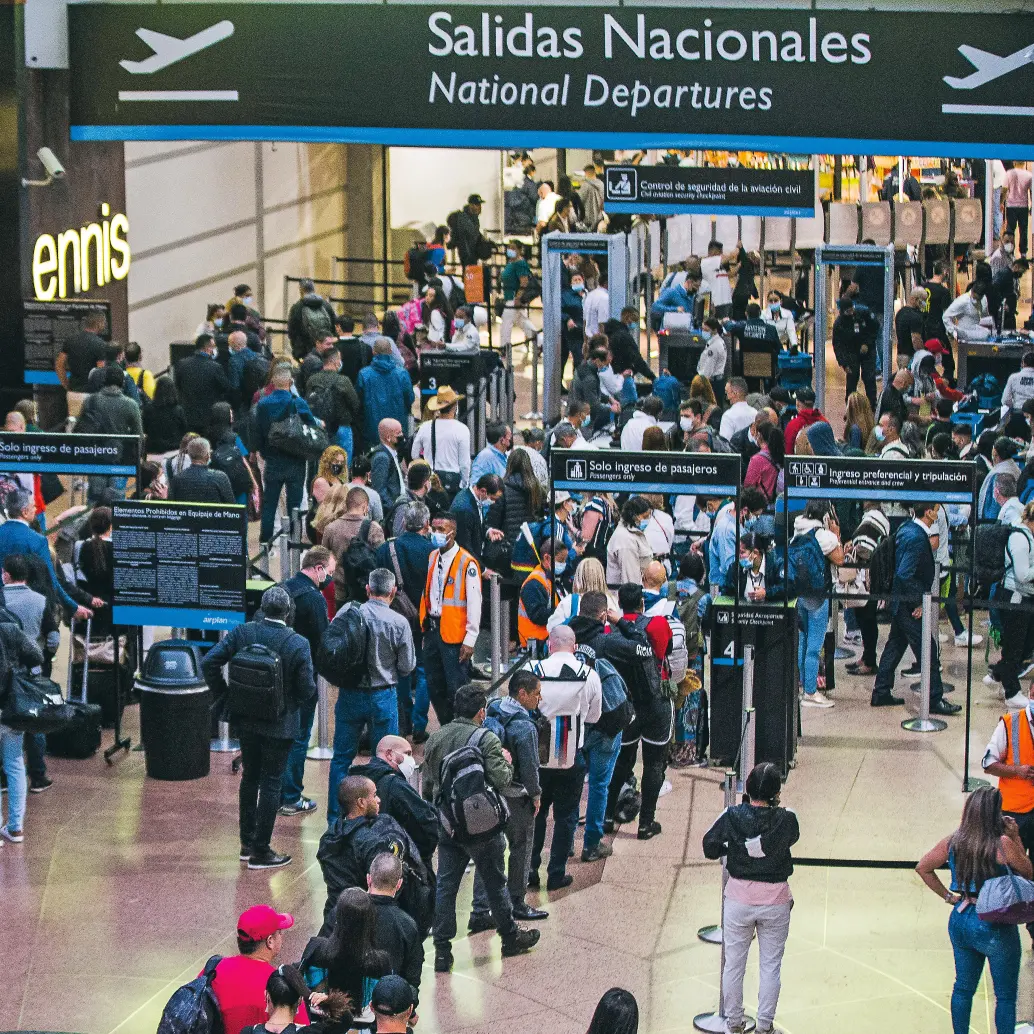 Con 13,7 millones de viajes realizados en 2024, el aeropuerto José María Córdova sobrepasó su capacidad que es de 11 millones. FOTO: Julio César Herrera