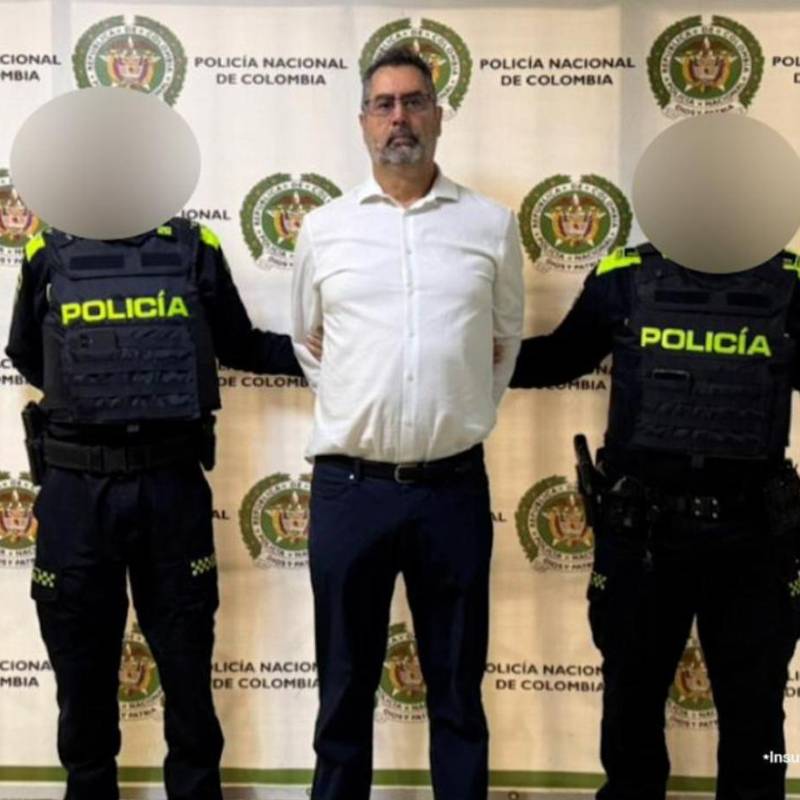 El urólogo fue capturado en un parqueadero ubicado al sur del Valle de Aburrá. FOTO FISCALÍA. 