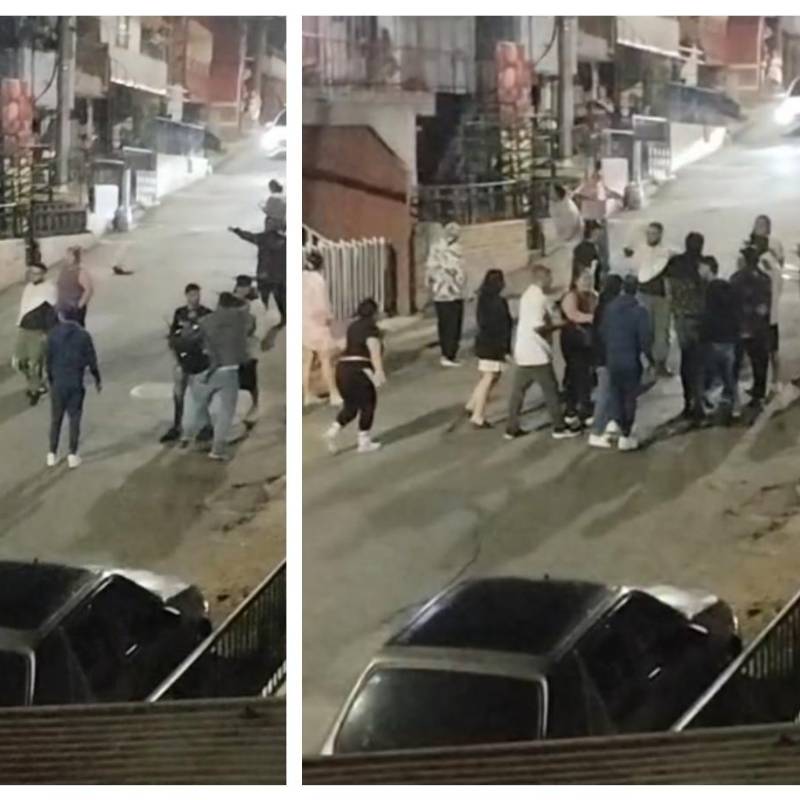 La comunidad, furiosa por lo que presuntamente sucedió, fue hasta la que sería la casa del presunto abusador. Captura de video de redes sociales. 